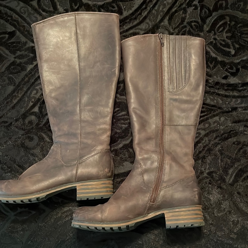 Above calf boot